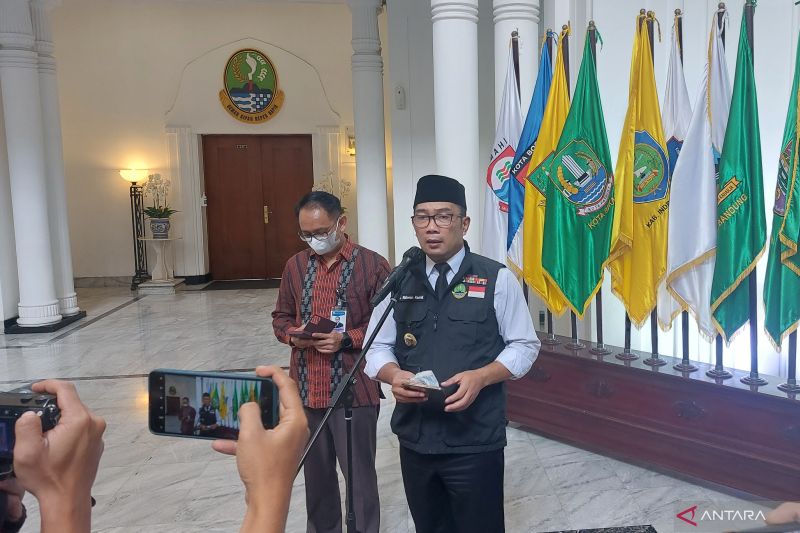 Ridwan Kamil minta pelatih evaluasi para pemain Persib Bandung