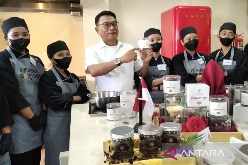 Indoofod siap kembangkan mie instan dari bahan sorgum