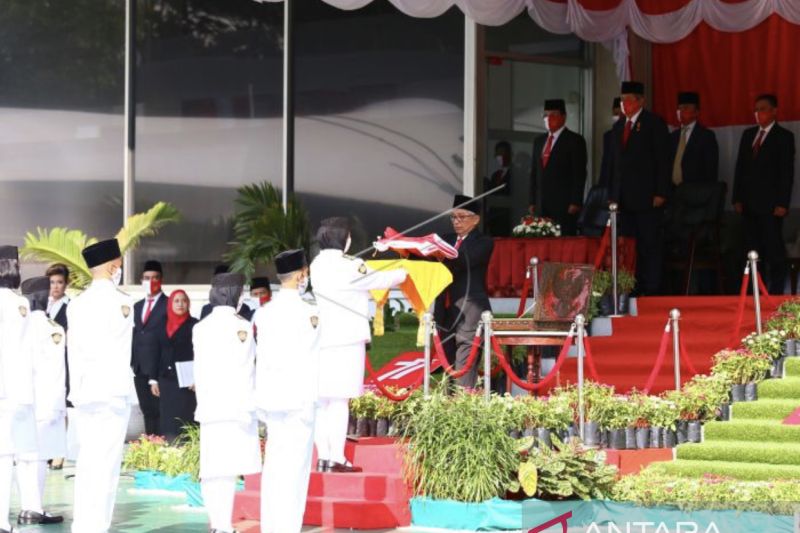 Upacara bendera dan syukuran peringatan HUT ke-77 Kemerdekaan RI di KBRI Kuala Lumpur