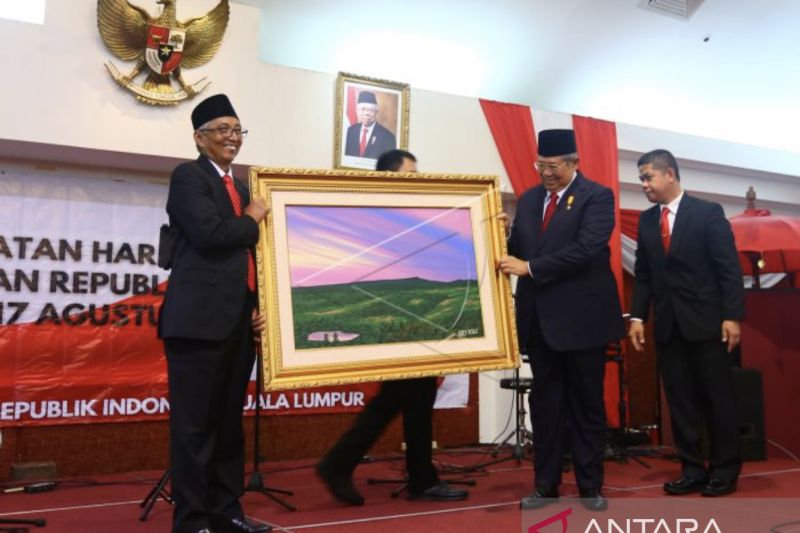 Upacara bendera dan syukuran peringatan HUT ke-77 Kemerdekaan RI di KBRI Kuala Lumpur