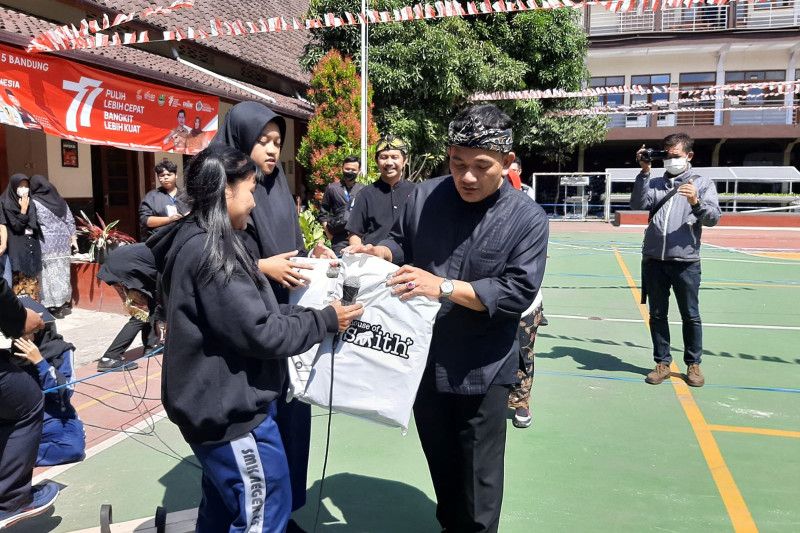 Kadisdik Jawa Barat apresiasi sekolah adakan Lomba HUT ke-77 RI