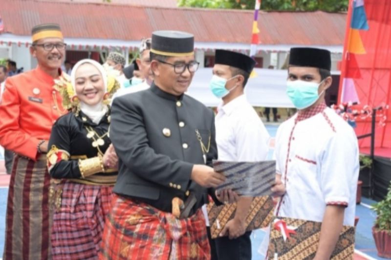 Pemberian remisi sampai pengamanan upacara HUT Ke-77 RI, kemarin