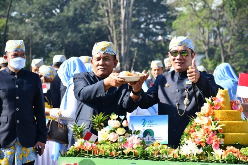 Ketua DPRD ajak warga beri penghormatan kepada pejuang kemajuan Jawa Barat