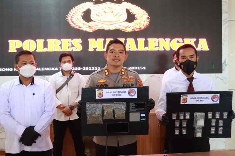 Pengecer narkoba modus tempel diciduk Polres Majalengka