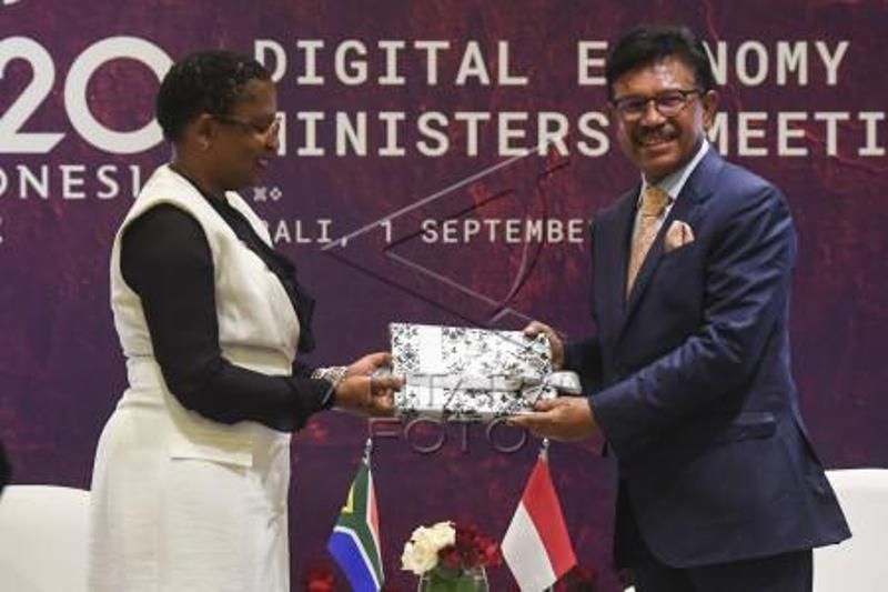 Bilateral Menkominfo-Menteri Komunikasi Afsel