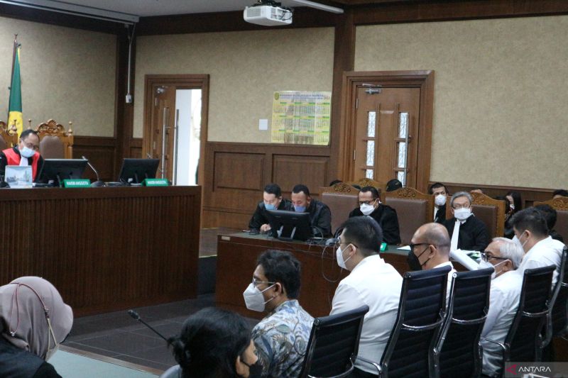 Bekas Dirjen Kemendag minta bawahan terima amplop dari pengusaha migor