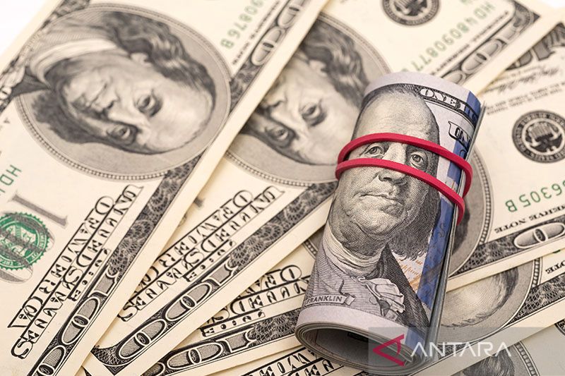 Dolar melemah karena selera risiko membaik, mata uang Antipodean naik