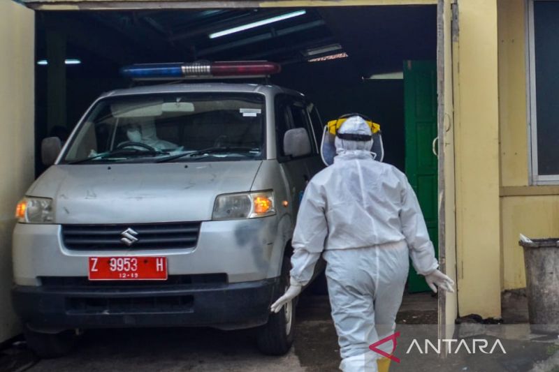 Seorang pasien yang dicurigai cacar monyet di Tasikmalaya jalani isolasi di RS