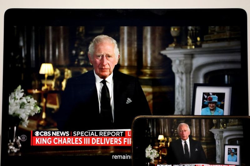 Raja Charles III resmi dinobatkan sebagai penguasa monarki Inggris