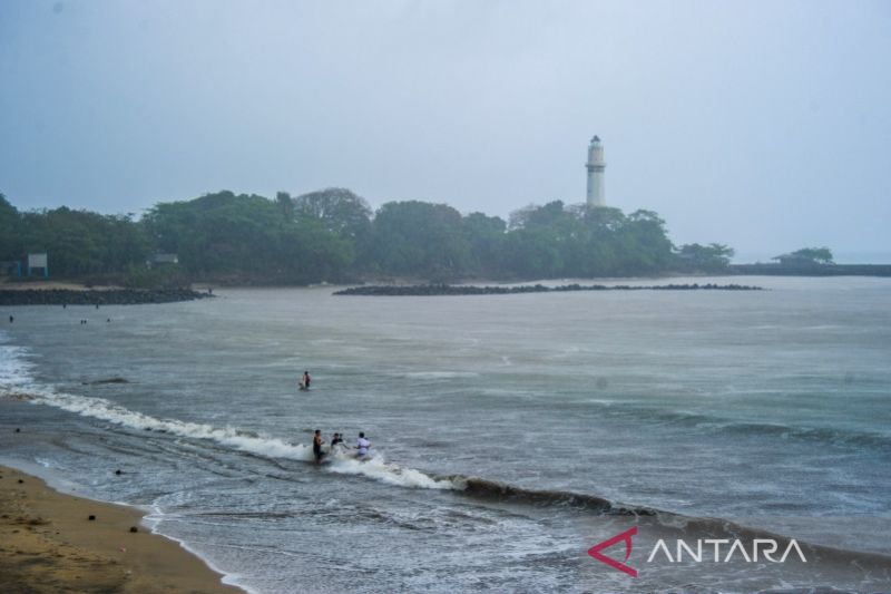 Potensi wisata pantai di Jawa Barat selatan