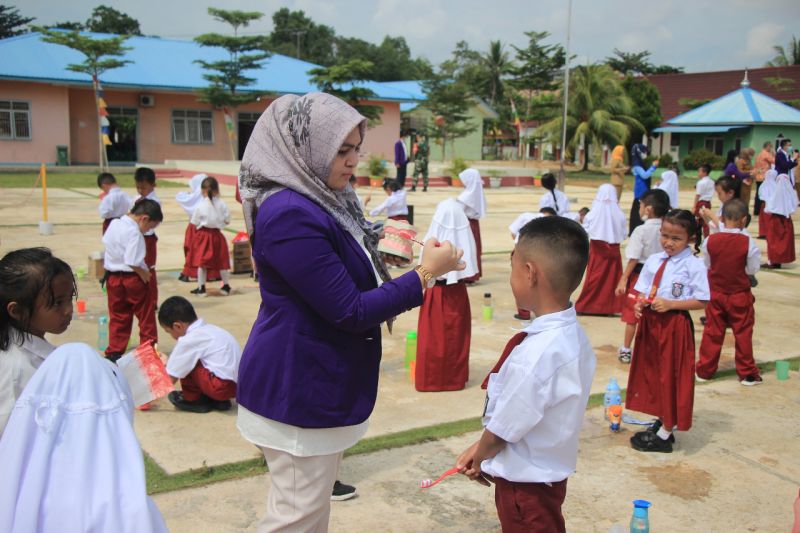Ribuan siswa SD di Bintan ikut gerakan sikat gigi nasional