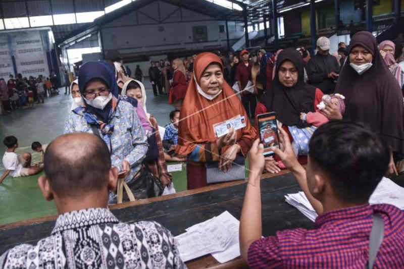 157.604 keluarga di Kabupaten Cirebon terima BLT BBM