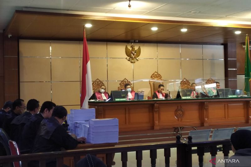 Wali Kota Bekasi nonaktif Rahmat Effendi dituntut hukuman 9,5 tahun penjara