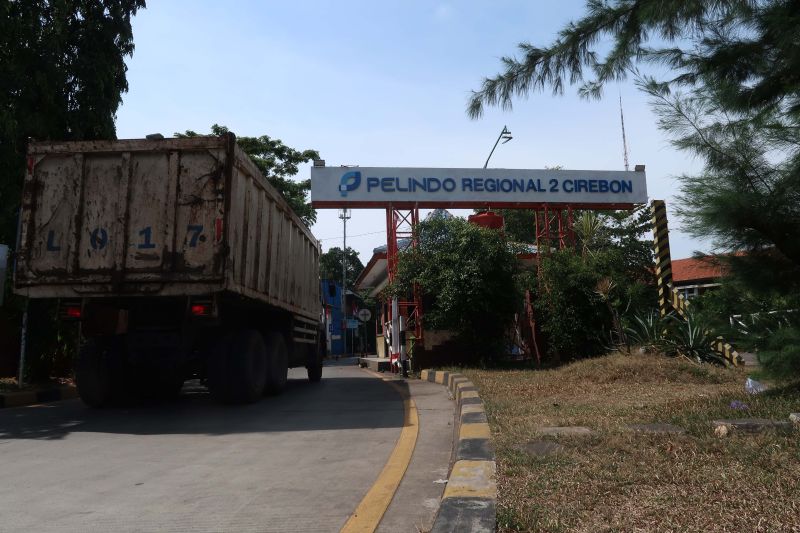 Spektrum - Pelabuhan Cirebon bukti merger Pelindo sudah pada relnya