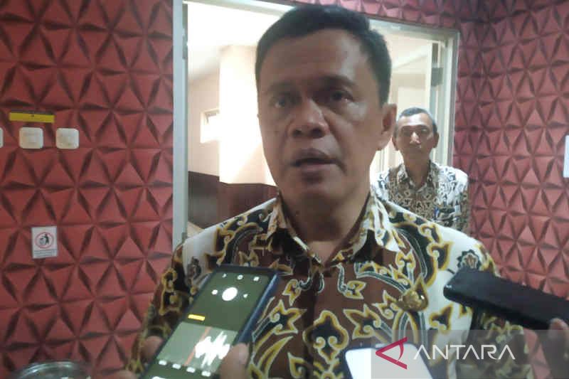 Kabupaten Cirebon berangkatkan 20 KK ikuti program transmigrasi