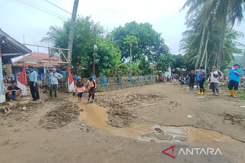 Pemkab Garut siapkan perlengkapan sekolah untuk siswa korban banjir