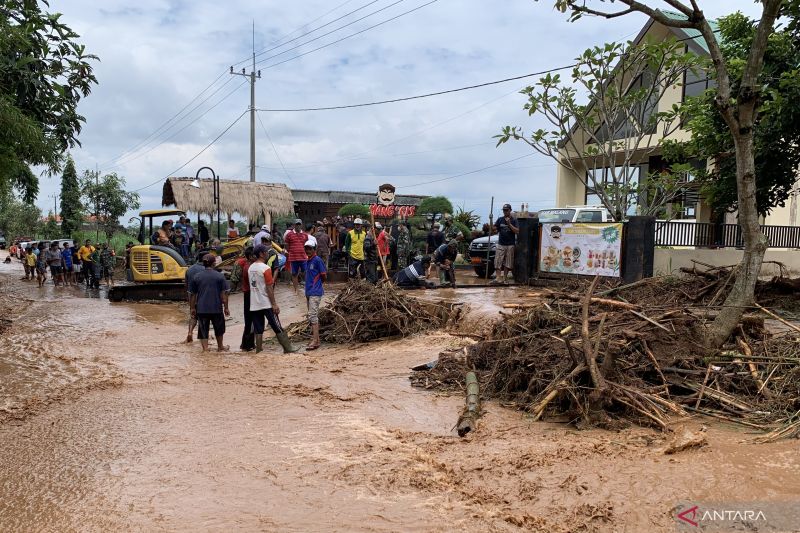 Bpbd Malang Tetapkan Status Siaga Darurat Bencana Hidrometeorologi Antara News