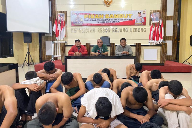 Cegah Tawuran, Pelajar Peroleh Pembinaan - ANTARA News Yogyakarta ...