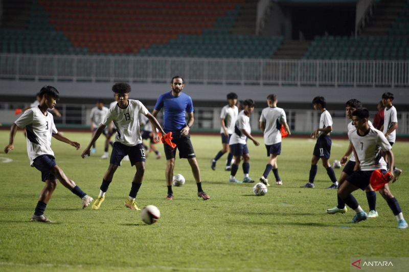 Pelatih Guam waspadai kualitas Indonesia di Kualifikasi Piala Asia U-17