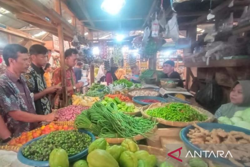 Harga cabai rawit di Cianjur kembali turun jadi Rp55.000 per Kg