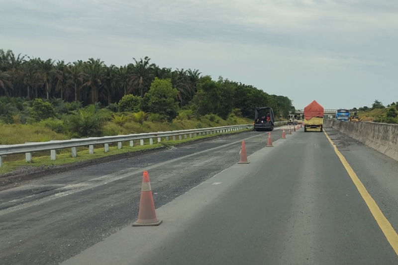 Perbaikan Jalan Lintas Sumatera ruas Bakauheni-Kayu Agung-Kramasan