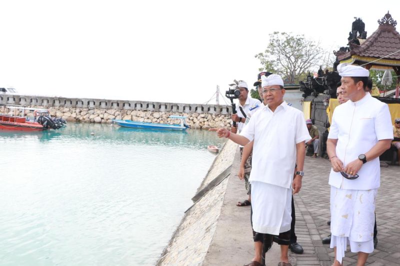 Koster kunjungi pelabuhan sekaligus ajak warga Nusa Penida doakan G20