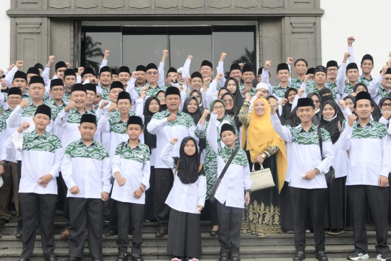 Wagub minta Kafilah Jawa Barat berjuang raih juara I MTQ Nasional 2022