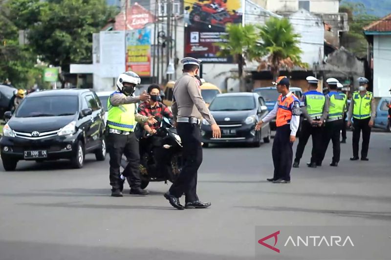 Polres Garut siapkan SDM dan perlengkapan e-tilang untuk diberlakukan November