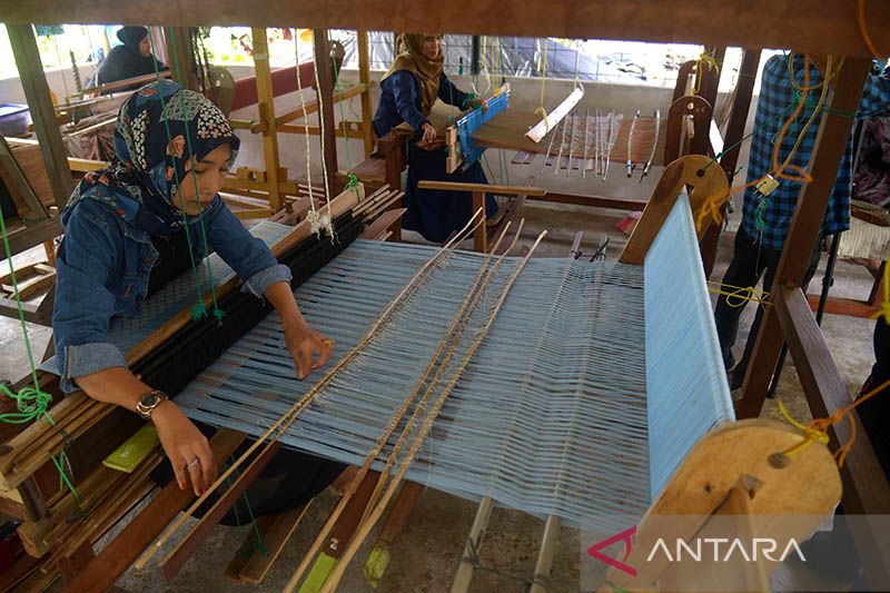 Usaha kerajinan songket di Aceh kembali bangkit