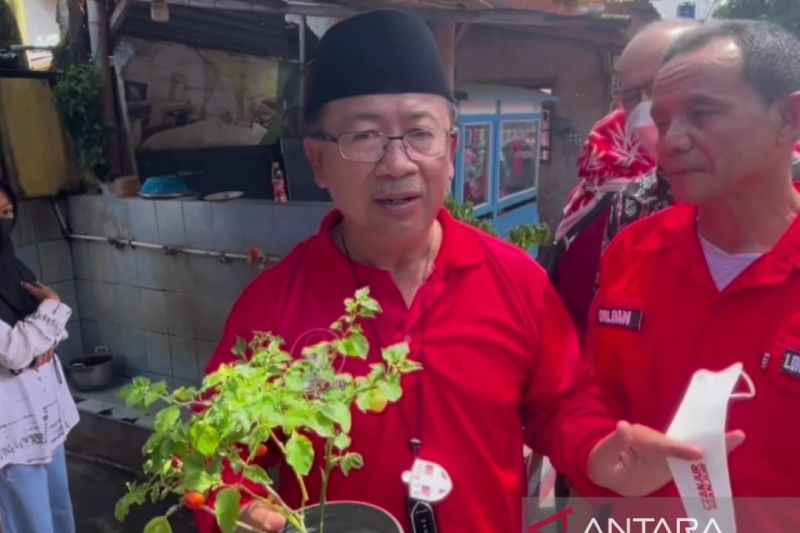 Bupati Cianjur instruksikan kepala kantor manfaatkan lahan lingkungan yang kosong