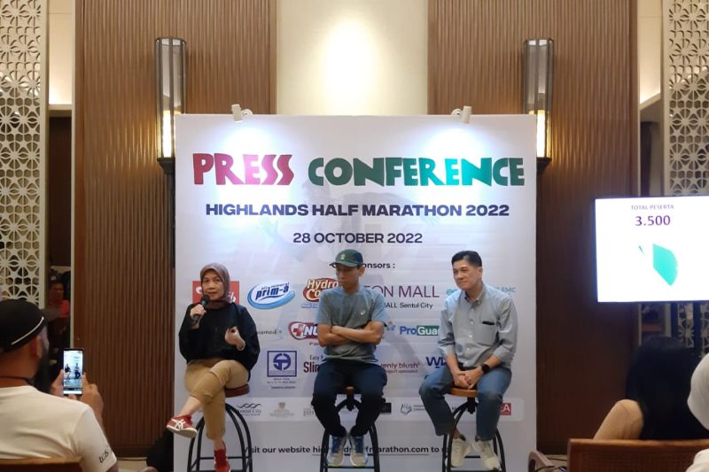 Pelari dari berbagai negara ikuti Highlands Half Marathon 2022