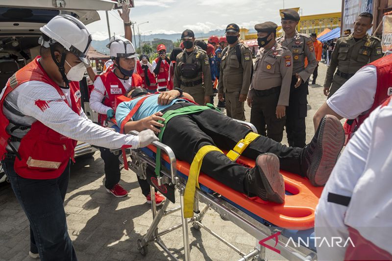 Simulasi Penanganan Bencana Gempa dan Tsunami di Palu