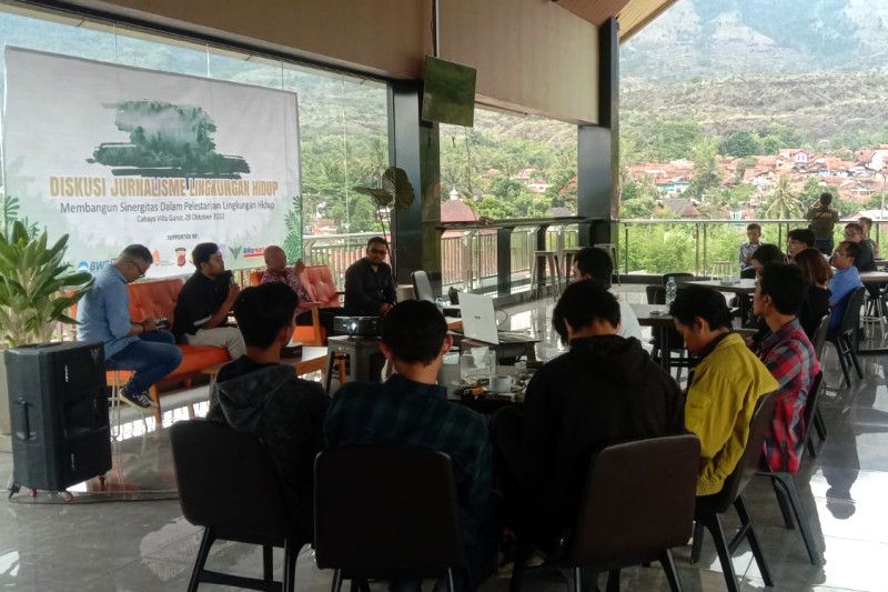 Persoalan lingkungan hidup di Garut harus diselesaikan bersama