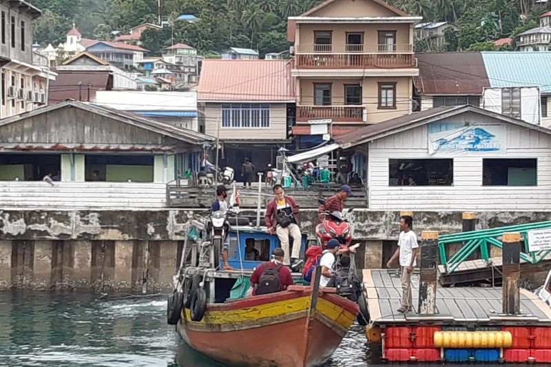 Bmkg Imbau Nelayan Natuna Waspada Gelombang Laut Meter Antara News Kepulauan Riau Berita