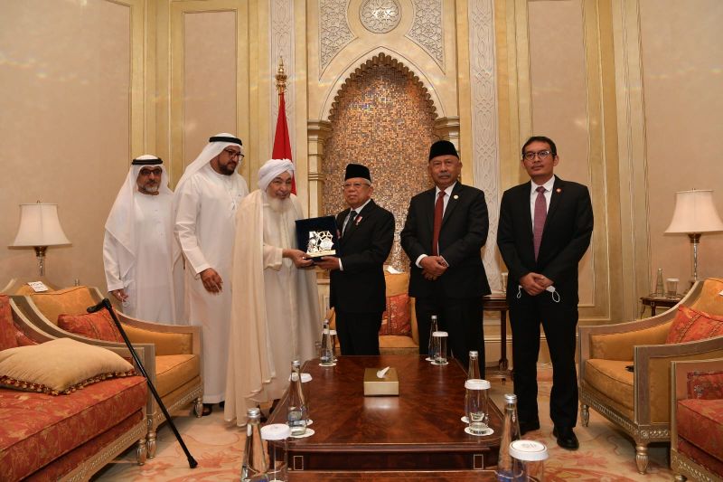 Presiden Jokowi terima anugerah Al Hasan bin Ali untuk perdamaian dari ADFP