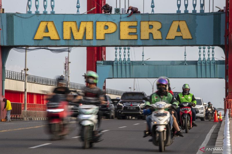 Revitalisasi Jembatan Ampera