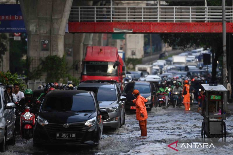 Hujan diprakirakan mengguyur Jabar dan sebagian besar wilayah Indonesia