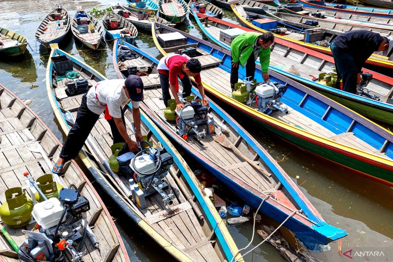 Bantuan konverter kit BBM ke BBG untuk nelayan