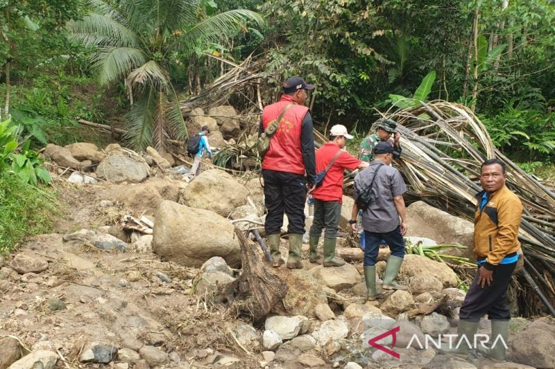 DPRD minta alat berat disiagakan di wilayah selatan Cianjur