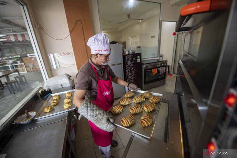 Lapas Perempuan Palembang Berikan Keterampilan Membuat Roti