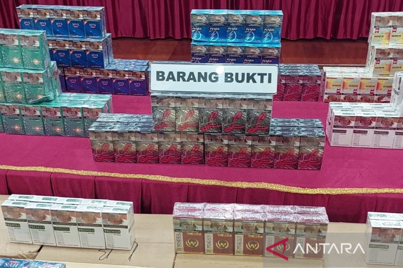 Bea Cukai Bandung ajak warga berhenti konsumsi rokok ilegal