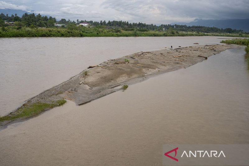 Sedimentasi Sungai Palu Akibat Curah Hujan Tinggi