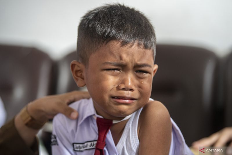 Bulan Imunisasi Anak Sekolah di Palembang