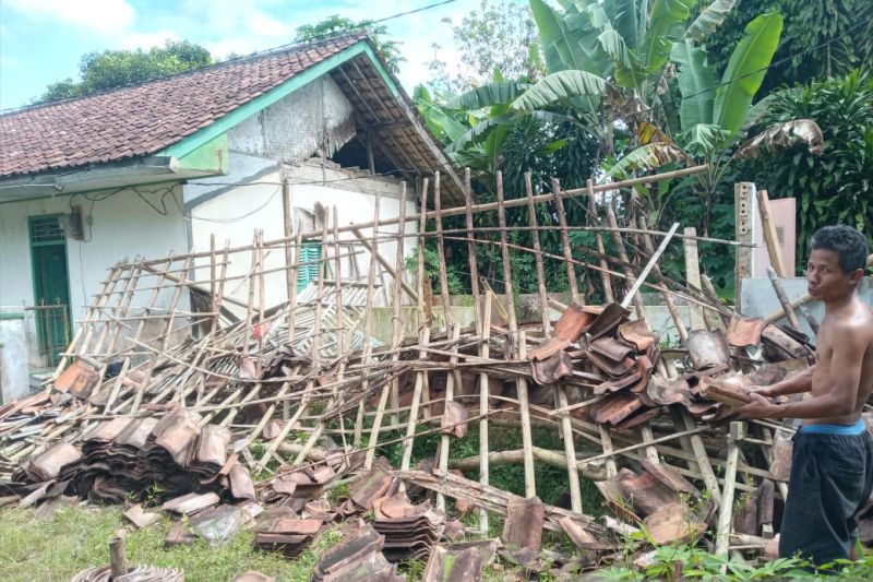 434 rumah di Kabupaten Sukabumi rusak terdampak gempa Cianjur, tidak ada korban jiwa