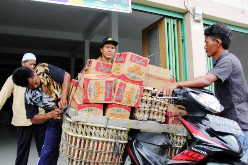 Bantuan Sembako Untuk Korban Banjir Rokan Hilir