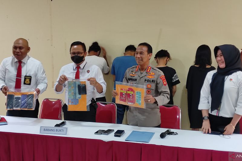 Polisi tetapkan dua anak remaja tersangka prostitusi daring di Palembang