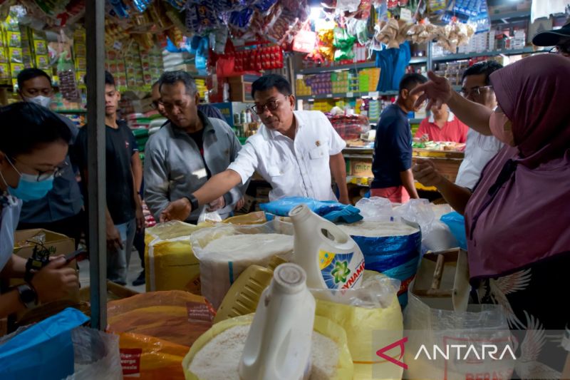 Do not toy with food prices, stocks: KSP chief - Vimarsana News
