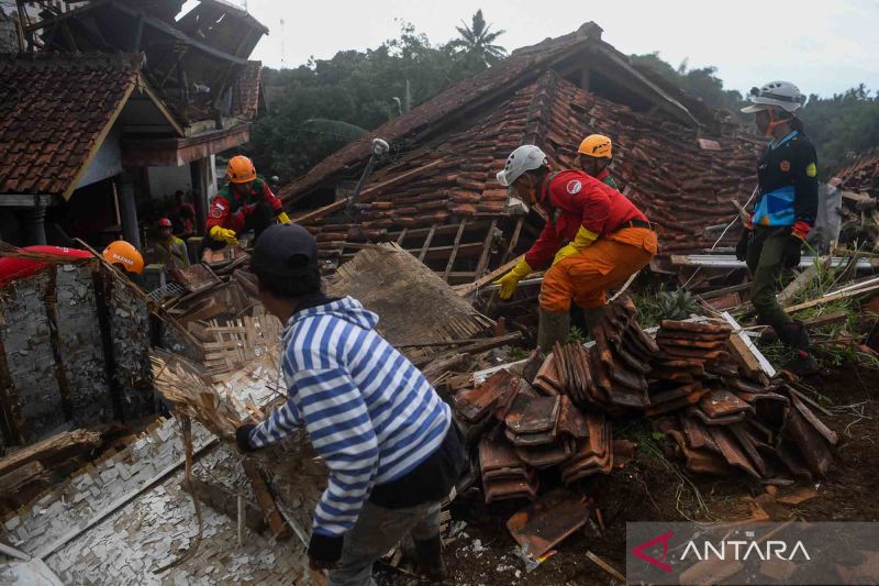 Badan Geologi Kementerian ESDM temukan 2 longsoran usai gempa di Cianjur