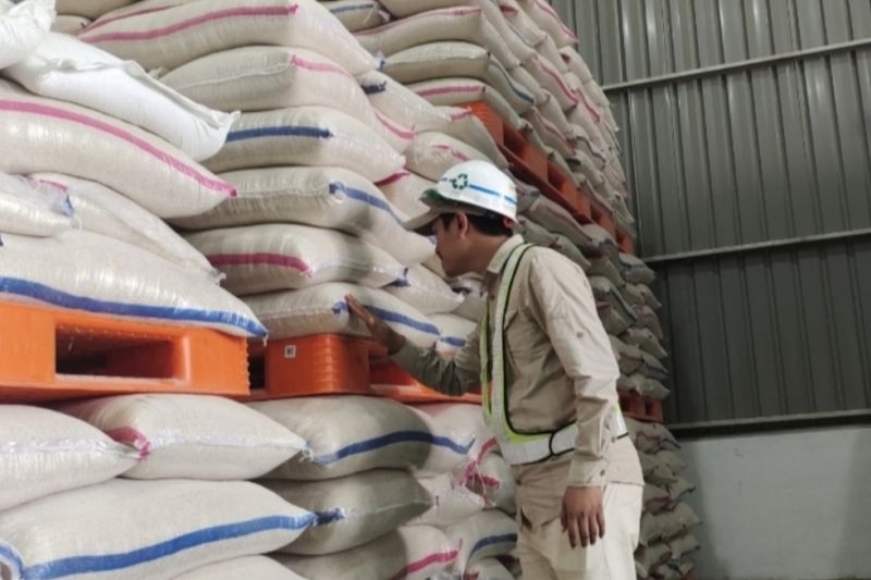 Bulog Lampung akan operasi pasar stabilkan harga pada akhir tahun