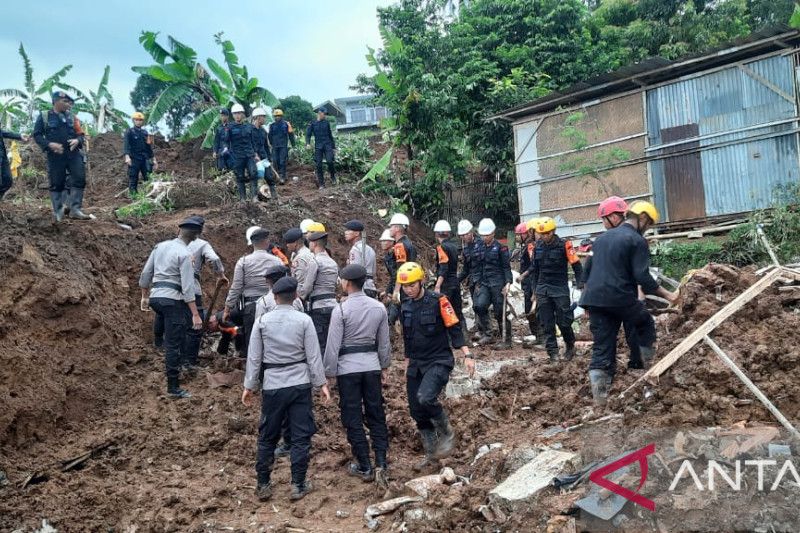 31 warga Cugenang belum ditemukan pascagempa Cianjur